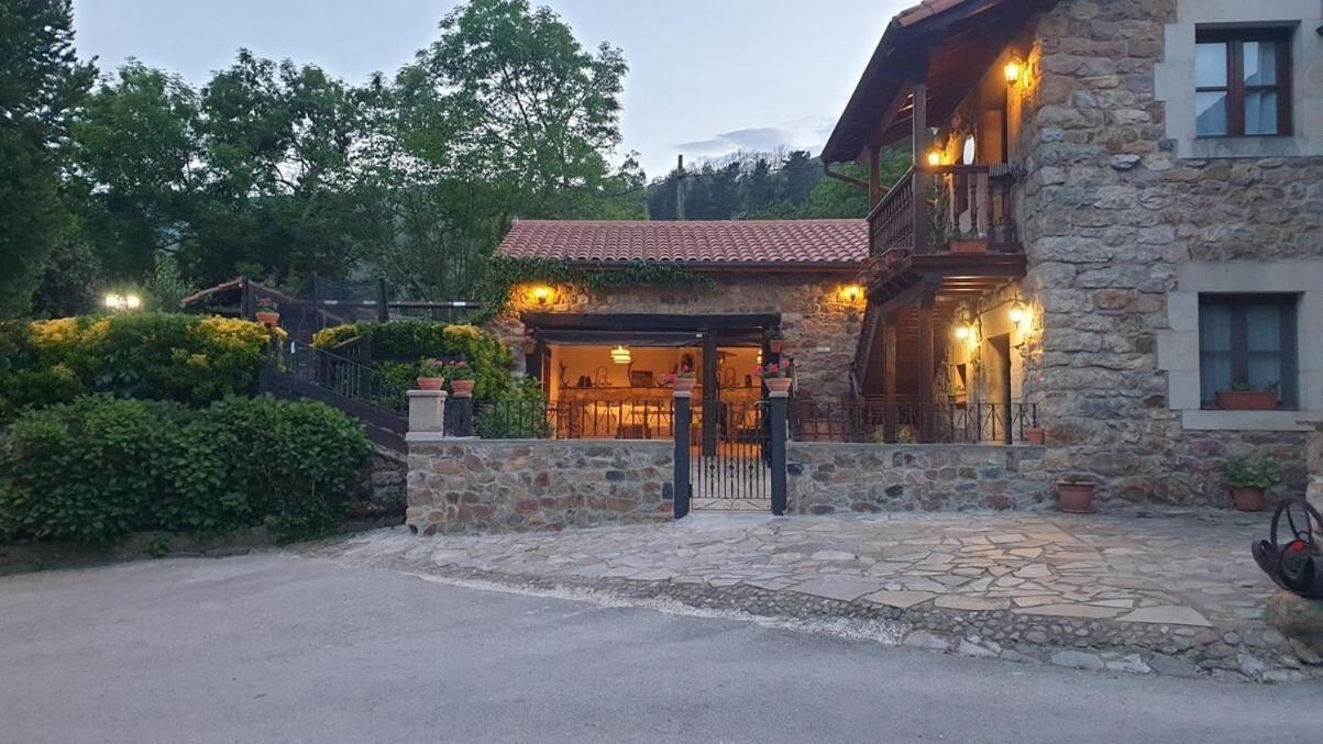 Casa Rural Caborzal Renedo De Cabuerniga 外观 照片
