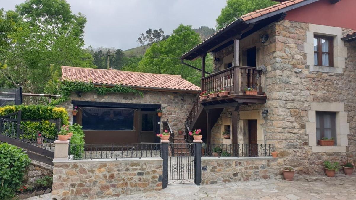 Casa Rural Caborzal Renedo De Cabuerniga 外观 照片