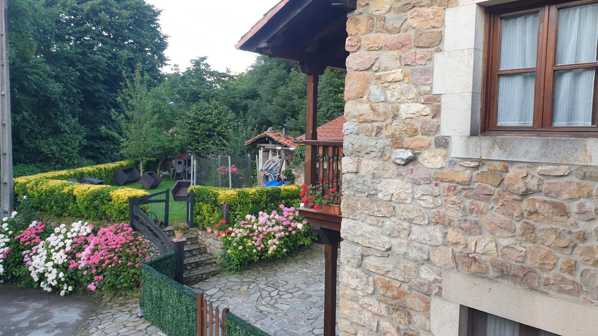 Casa Rural Caborzal Renedo De Cabuerniga 外观 照片