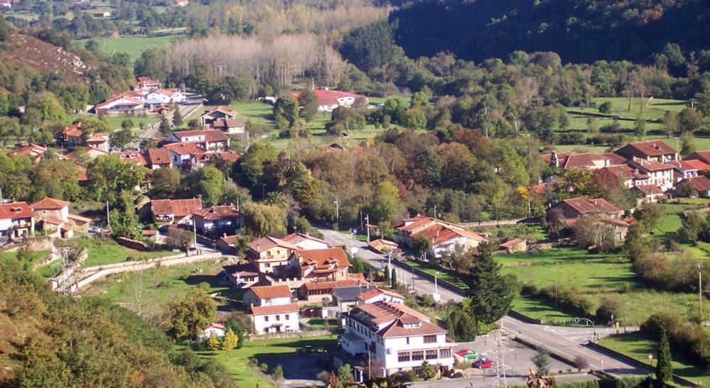 Casa Rural Caborzal Renedo De Cabuerniga 外观 照片