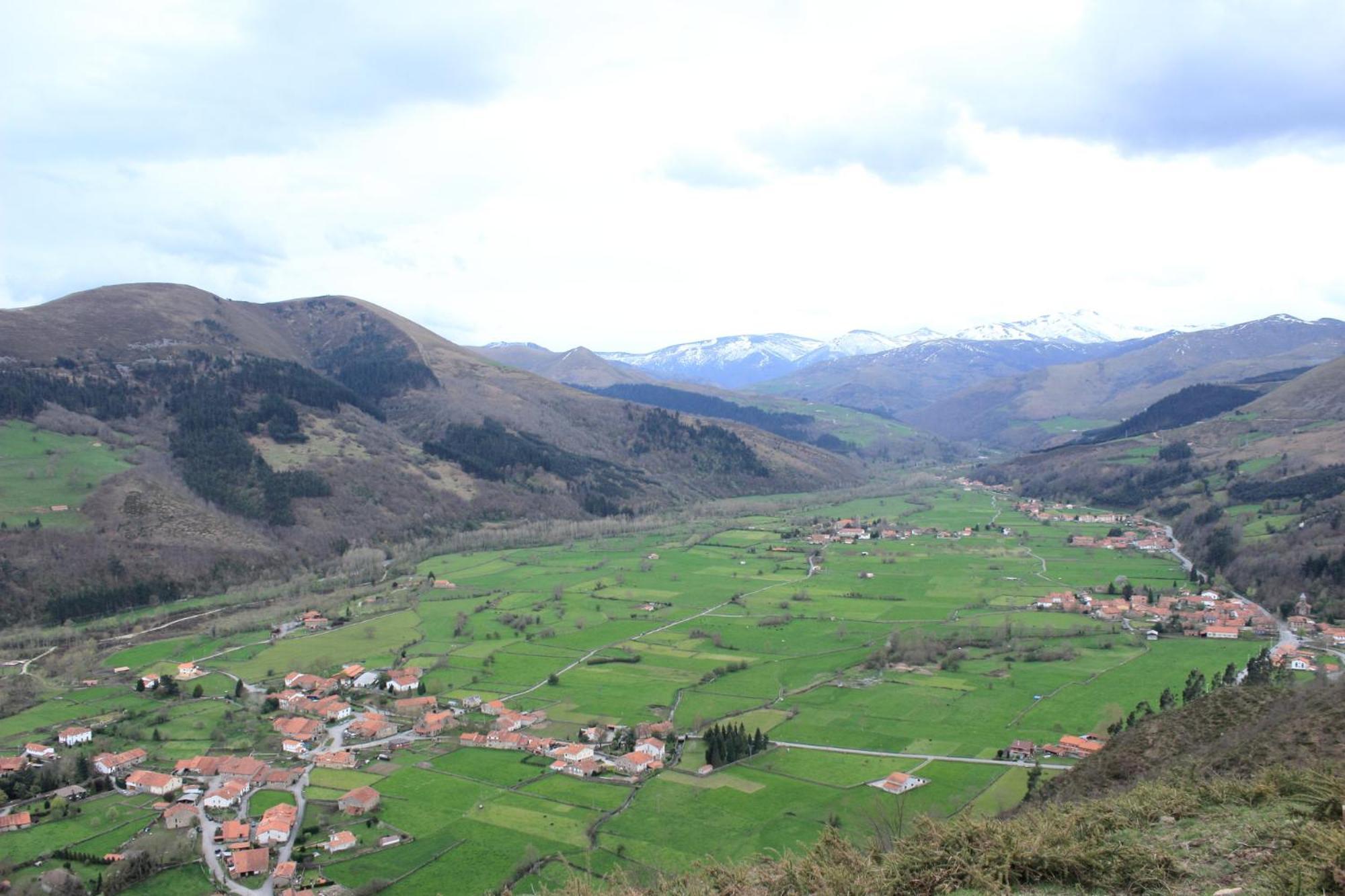 Casa Rural Caborzal Renedo De Cabuerniga 外观 照片